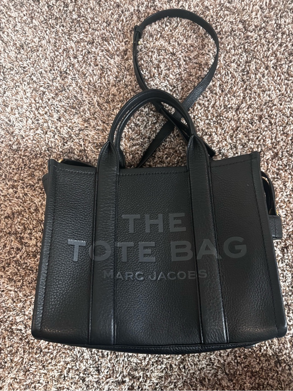 Marc Jacobs black leather tote bag in medium - Picture 10 of 10